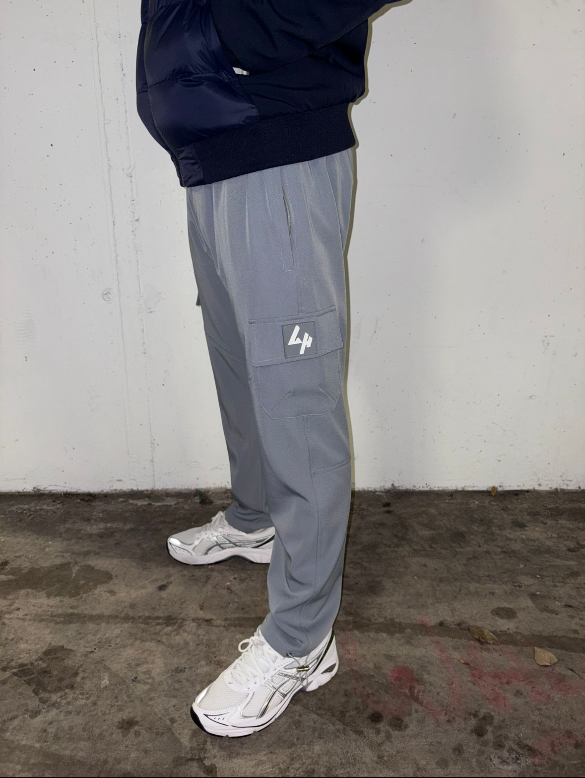 GREY LH CARGO BOTTOM