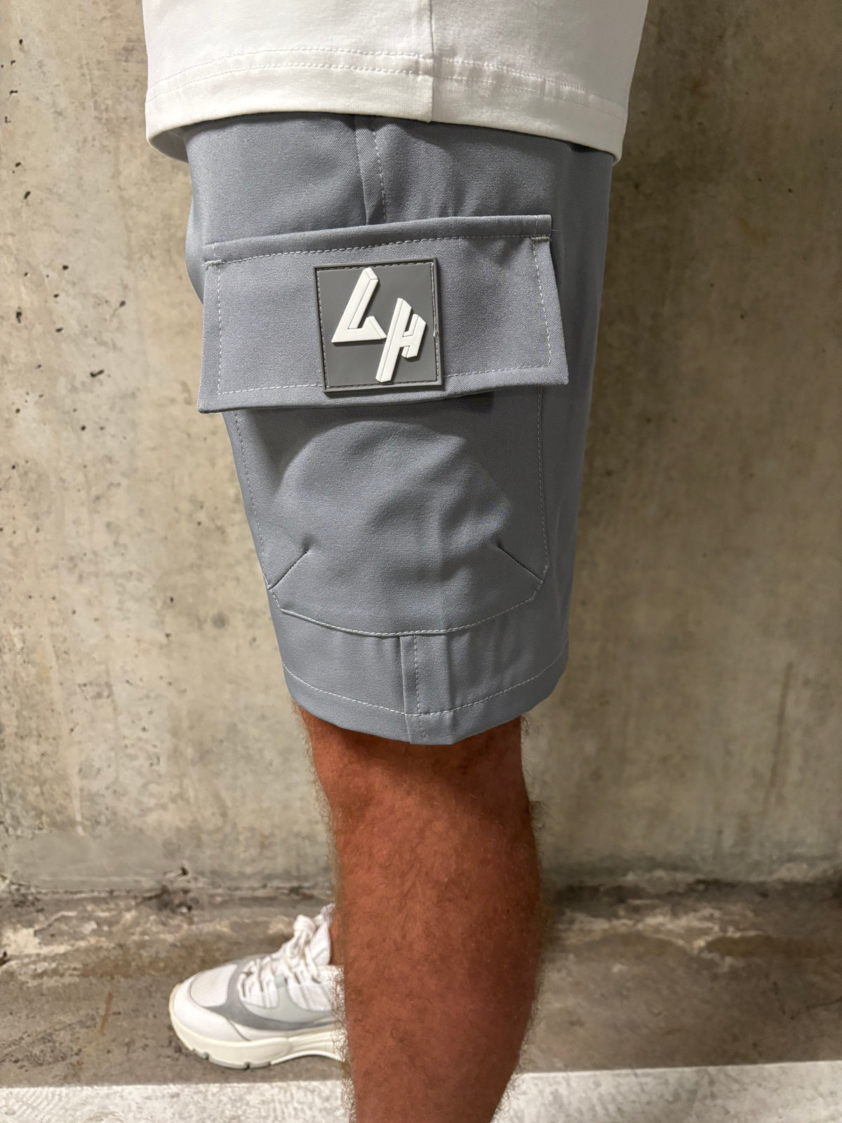 LIGHT GREY LH CARGO SHORTS