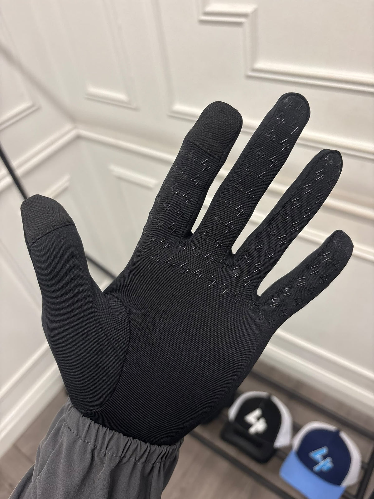 TECH GLOVES