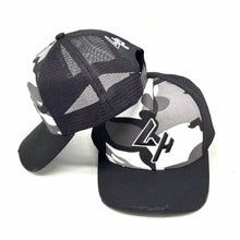 Load image into Gallery viewer, Camo Hat
